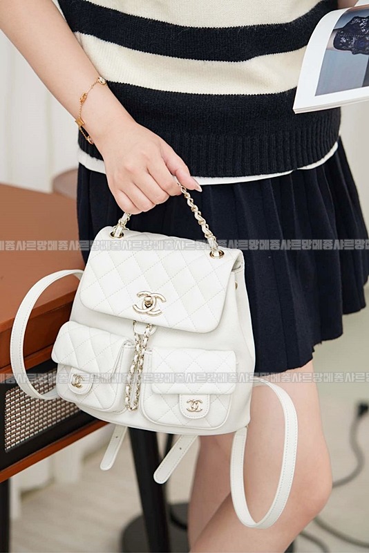 샤넬24A듀마백팩화이트 20260205-132030-005루.jpg