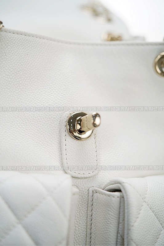 샤넬24A듀마백팩화이트 20260205-132032-022루.jpg
