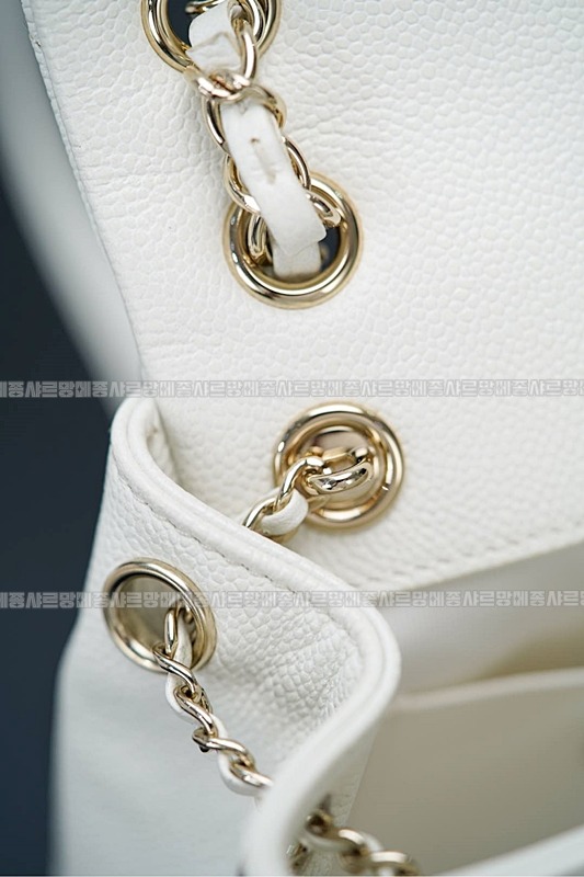샤넬24A듀마백팩화이트 20260205-132032-025루.jpg