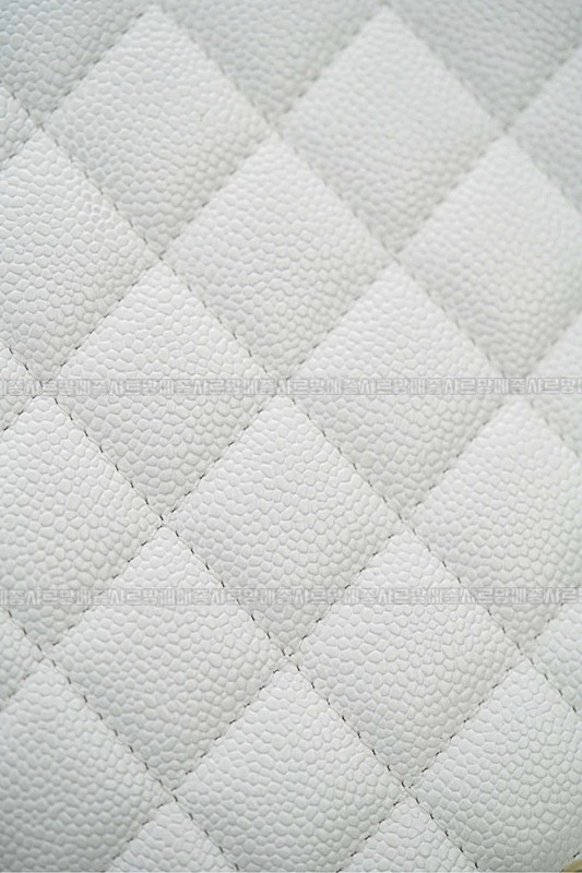 샤넬24A듀마백팩화이트 20260205-132033-032루.jpg