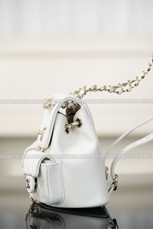 샤넬23P듀마백팩화이트 20260205-133235-016루.jpg