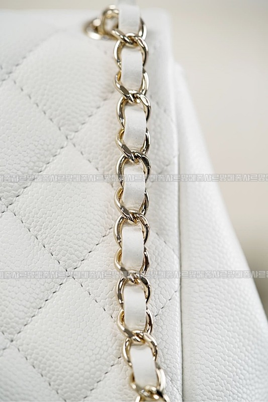 샤넬23P듀마백팩화이트 20260205-133237-029루.jpg