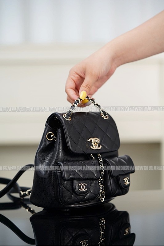 샤넬23P듀마백팩화이트 20260205-134535-012루.jpg