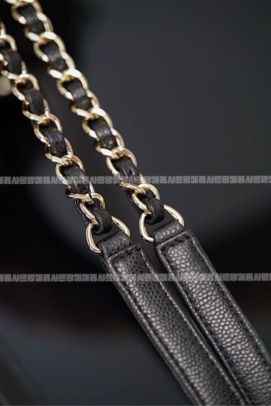 샤넬23P듀마백팩화이트 20260205-134537-025루.jpg