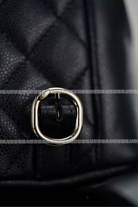 샤넬23P듀마백팩화이트 20260205-134537-024루.jpg