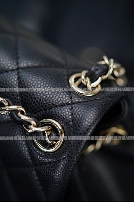 샤넬23P듀마백팩화이트 20260205-134537-026루.jpg