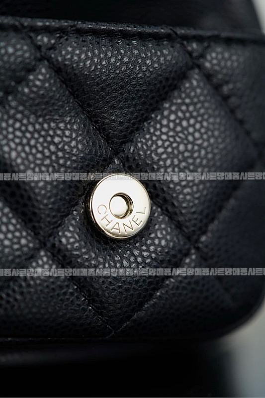 샤넬23P듀마백팩화이트 20260205-134538-028루.jpg