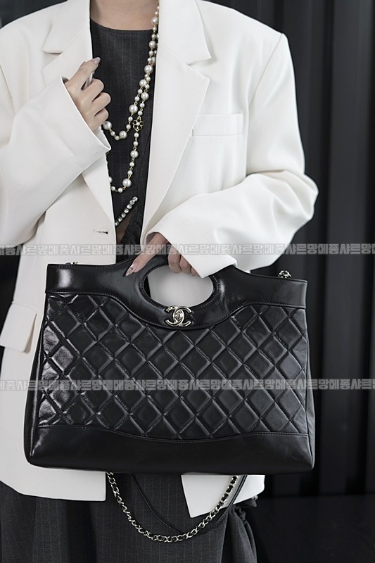 샤넬31미디움쇼핑백 wsxc1770307715199_4루.jpg