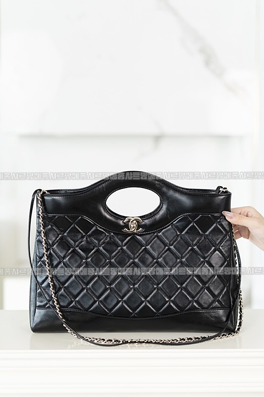 샤넬31미디움쇼핑백 wsxc1770307718497_0루.jpg