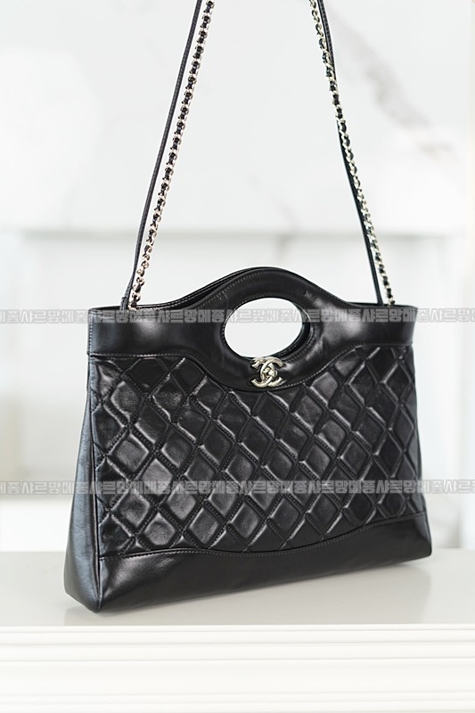 샤넬31미디움쇼핑백 wsxc1770307718497_2루.jpg