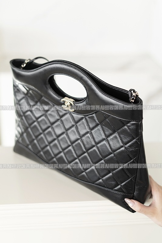 샤넬31미디움쇼핑백 wsxc1770307718661_7루.jpg