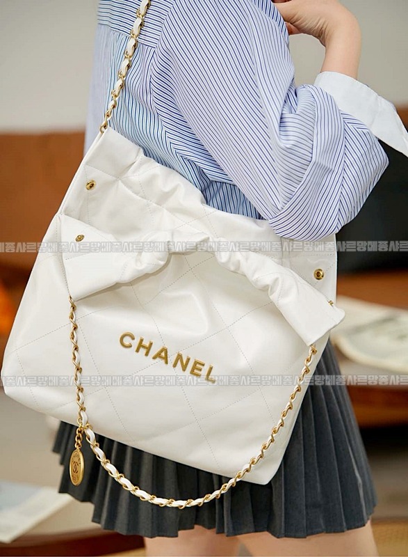 샤넬22P핸드백스몰화이트금장 wsxc1770312091831_5루.jpg