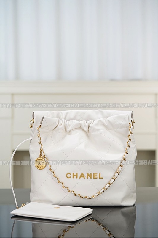 샤넬22P핸드백스몰화이트금장 wsxc1770312096648_1루.jpg