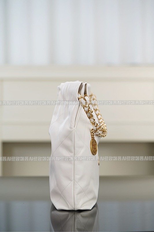 샤넬22P핸드백스몰화이트금장 wsxc1770312096753_5루.jpg