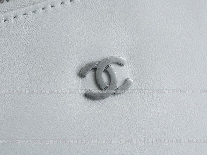 샤넬22P핸드백미디움화이트은장 20260206-092937-022루.jpg