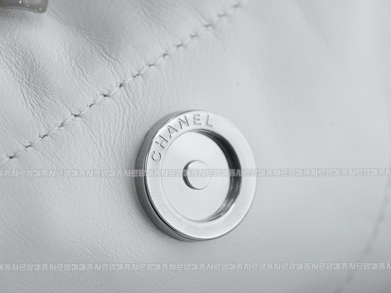 샤넬22P핸드백미디움화이트은장 20260206-092937-024루.jpg