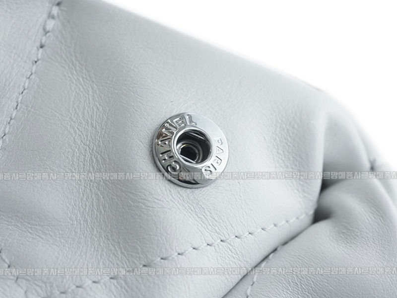 샤넬22P핸드백미디움화이트은장 20260206-092937-025루.jpg