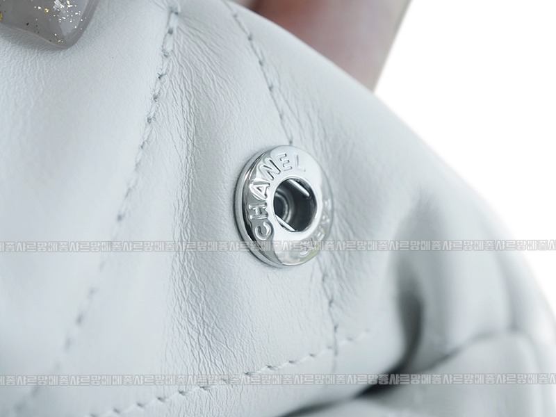 샤넬22P핸드백스몰화이트은장 20260206-093405-022루.jpg