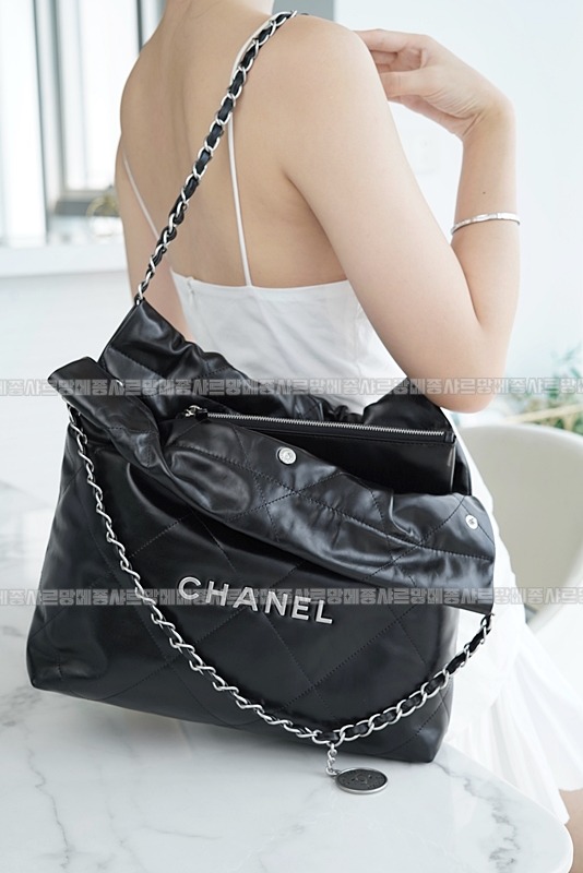 샤넬22P핸드백스몰블랙금장 20260206-095225-002루.jpg