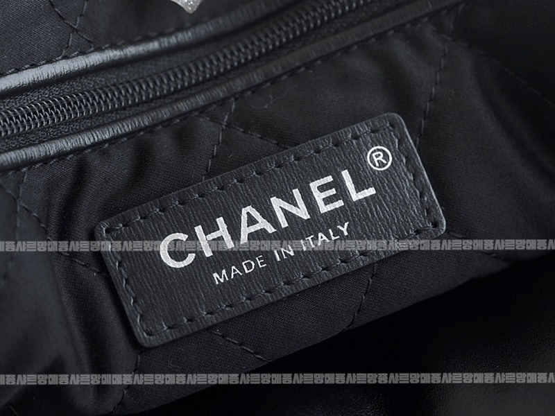 샤넬22P핸드백스몰블랙금장 20260206-095228-027루.jpg