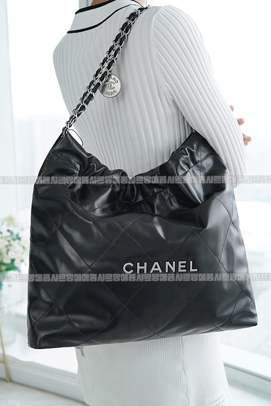 샤넬22P핸드백미디움블랙은장 20260206-095810-003루.jpg