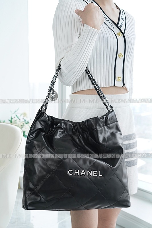 샤넬22P핸드백미디움블랙은장 20260206-095810-009루.jpg