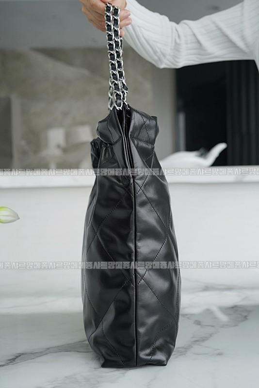 샤넬22P핸드백미디움블랙은장 20260206-095811-012루.jpg