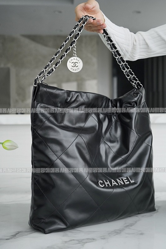 샤넬22P핸드백미디움블랙은장 20260206-095811-011루.jpg