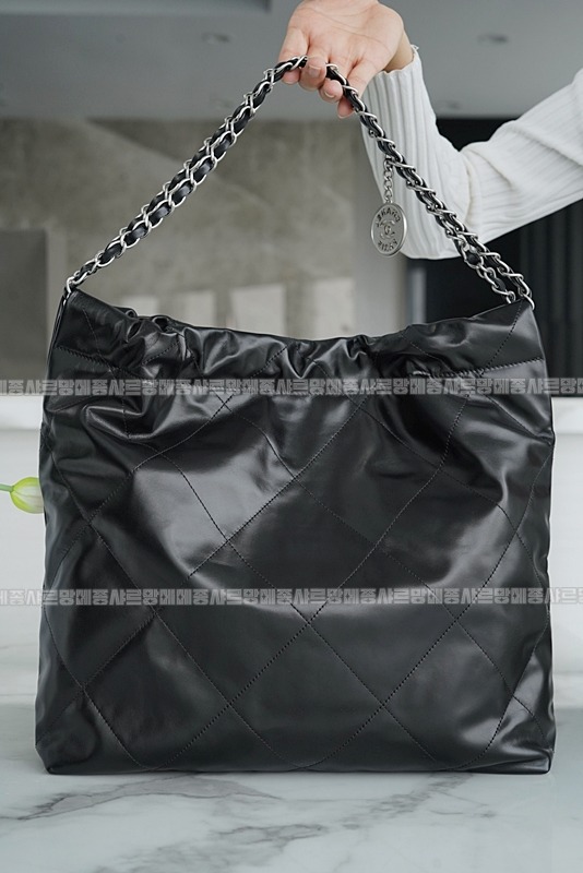 샤넬22P핸드백미디움블랙은장 20260206-095811-013루.jpg