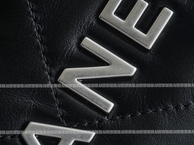 샤넬22P핸드백미디움블랙은장 20260206-095812-021루.jpg