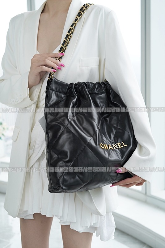 샤넬22P핸드백미디움블랙금장 20260206-100312-006루.jpg