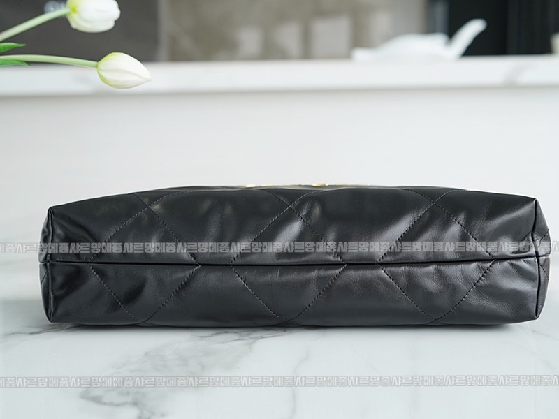 샤넬22P핸드백미디움블랙금장 20260206-100313-014루.jpg