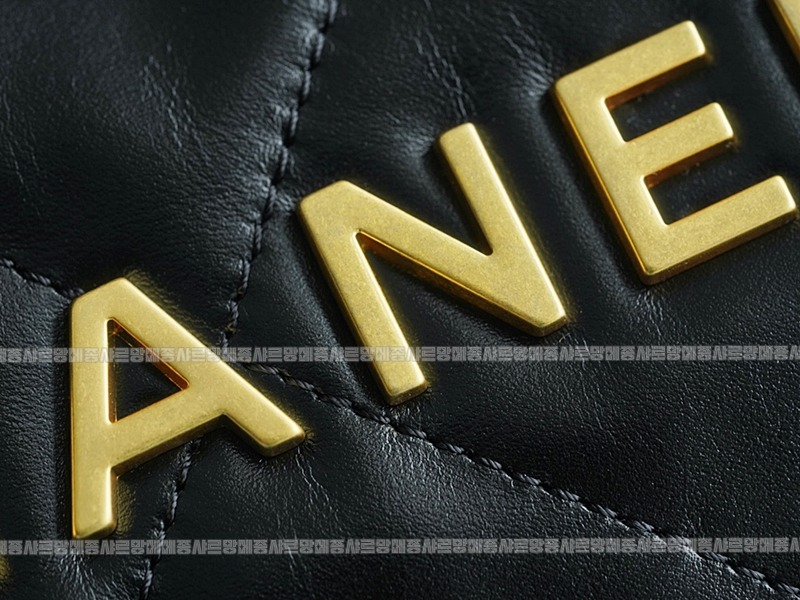 샤넬22P핸드백미디움블랙금장 20260206-100313-018루.jpg