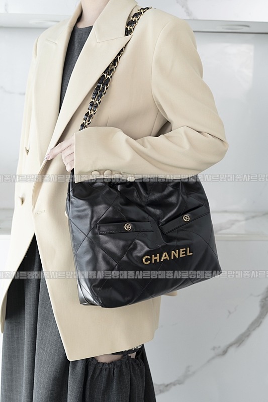 샤넬22핸드백스몰블랙금장 20260206-101049-001루.jpg