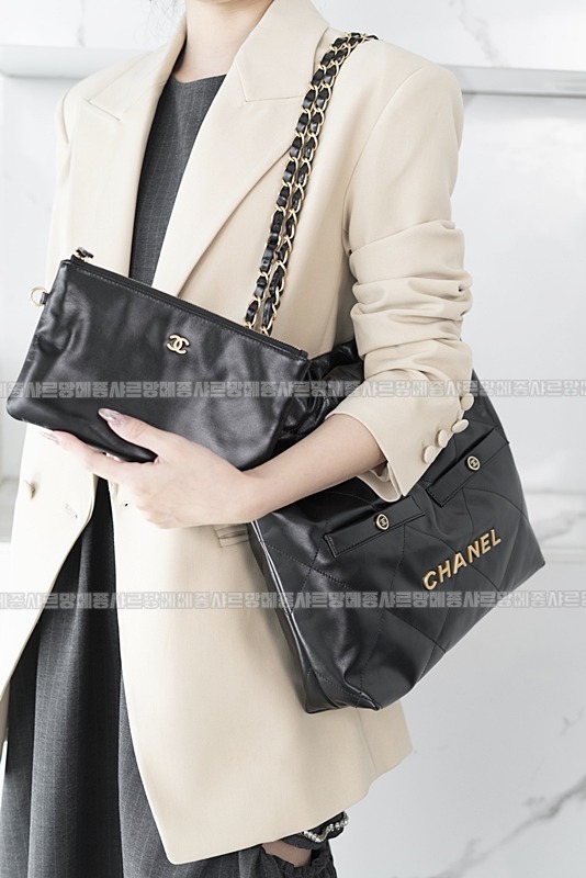 샤넬22핸드백스몰블랙금장 20260206-101049-007루.jpg