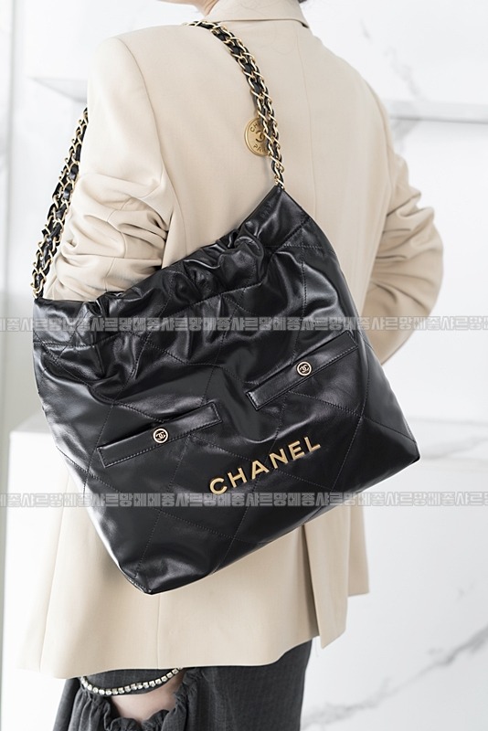 샤넬22핸드백스몰블랙금장 20260206-101049-006루.jpg