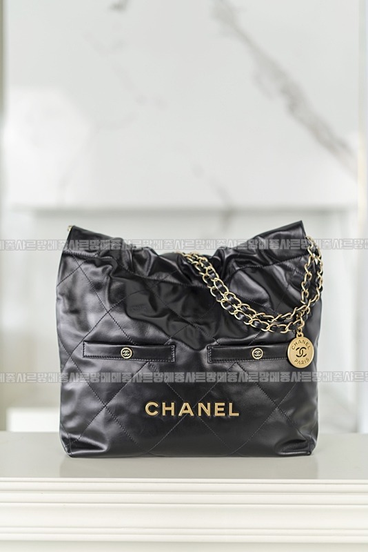 샤넬22핸드백스몰블랙금장 20260206-101050-011루.jpg