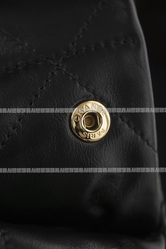 샤넬22핸드백스몰블랙금장 20260206-101052-024루.jpg