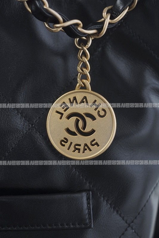 샤넬22핸드백스몰블랙금장 20260206-101052-028루.jpg