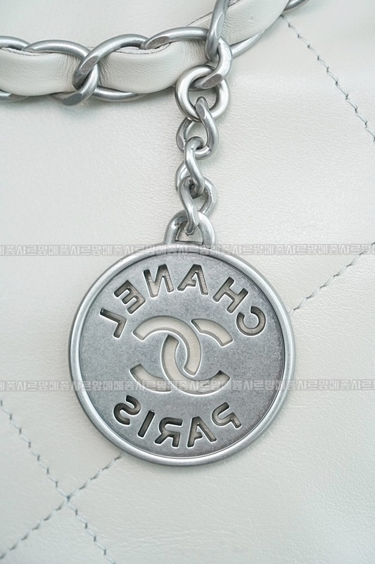 샤넬22핸드백스몰블랙은장 20260206-101506-020루.jpg