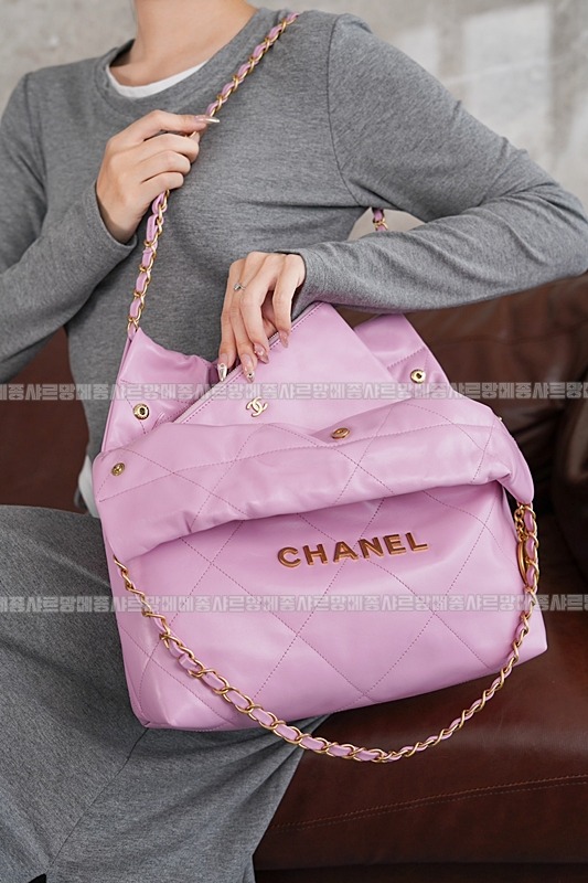 샤넬22핸드백미디움핑크 20260206-103049-001루.jpg
