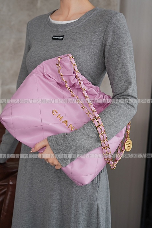 샤넬22핸드백미디움핑크 20260206-103049-006루.jpg