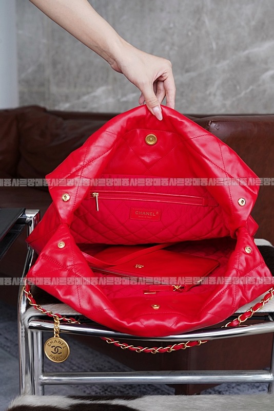 샤넬22핸드백미디움레드 20260206-104406-014루.jpg