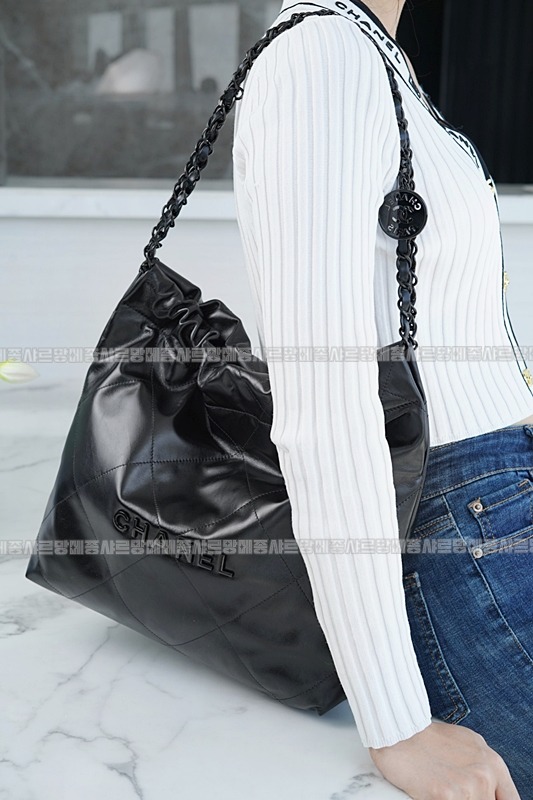 샤넬22핸드백스몰블랙금장 20260206-105428-002루.jpg