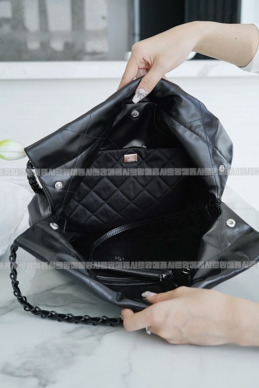 샤넬22핸드백스몰블랙금장 20260206-105430-013루.jpg