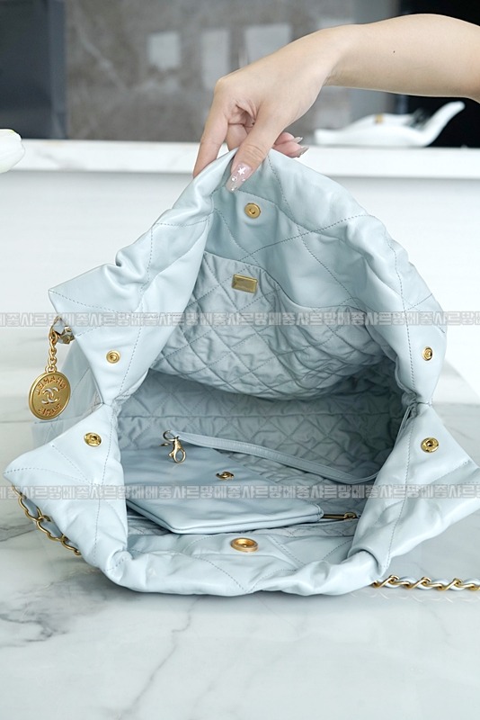 샤넬22핸드백미디움스카이블루 20260206-110424-016루.jpg