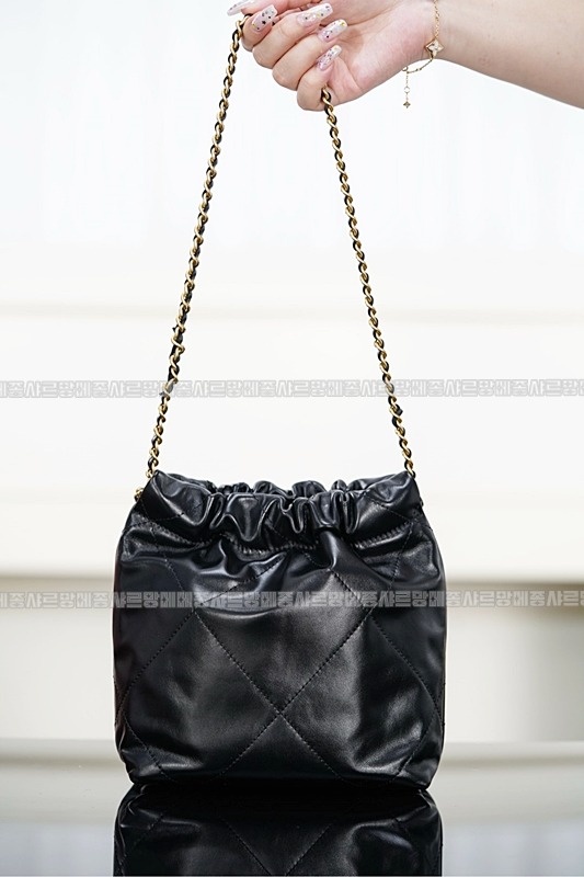 샤넬25백미니블랙금장 20260206-124419-011루.jpg