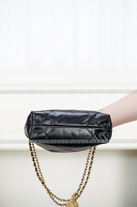 샤넬25백미니블랙금장 20260206-124420-018루.jpg