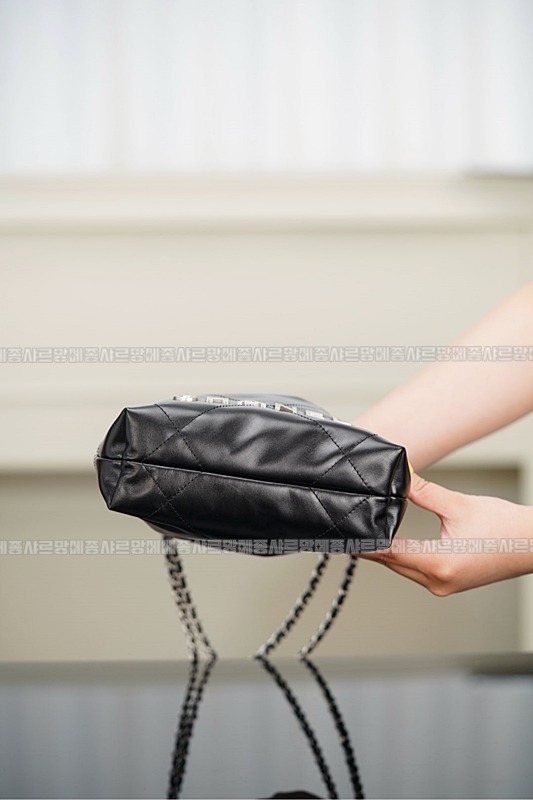 샤넬22미니핸드백블랙은장 20260206-125139-018루.jpg