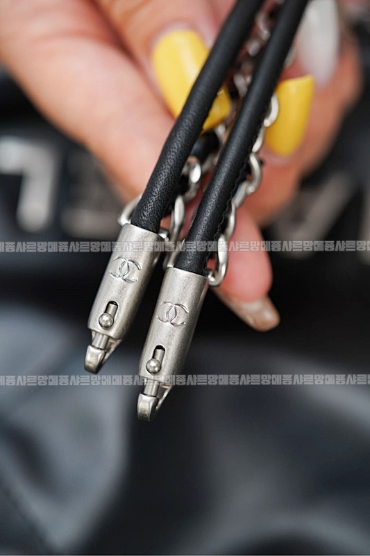 샤넬22미니핸드백블랙은장 20260206-125140-025루.jpg